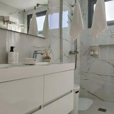 Helena Amber 3* קאניקו