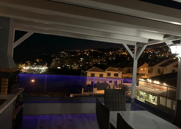 Helena Amber 招待所