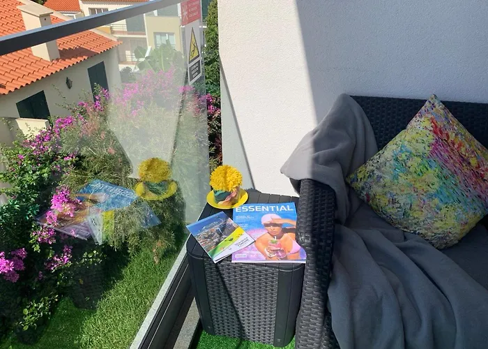 Helena Amber 招待所