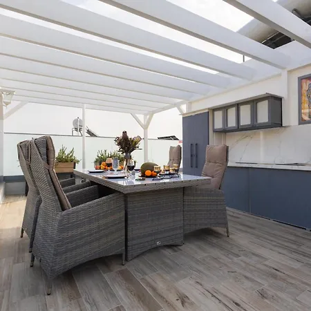 Гостевой дом Helena Amber